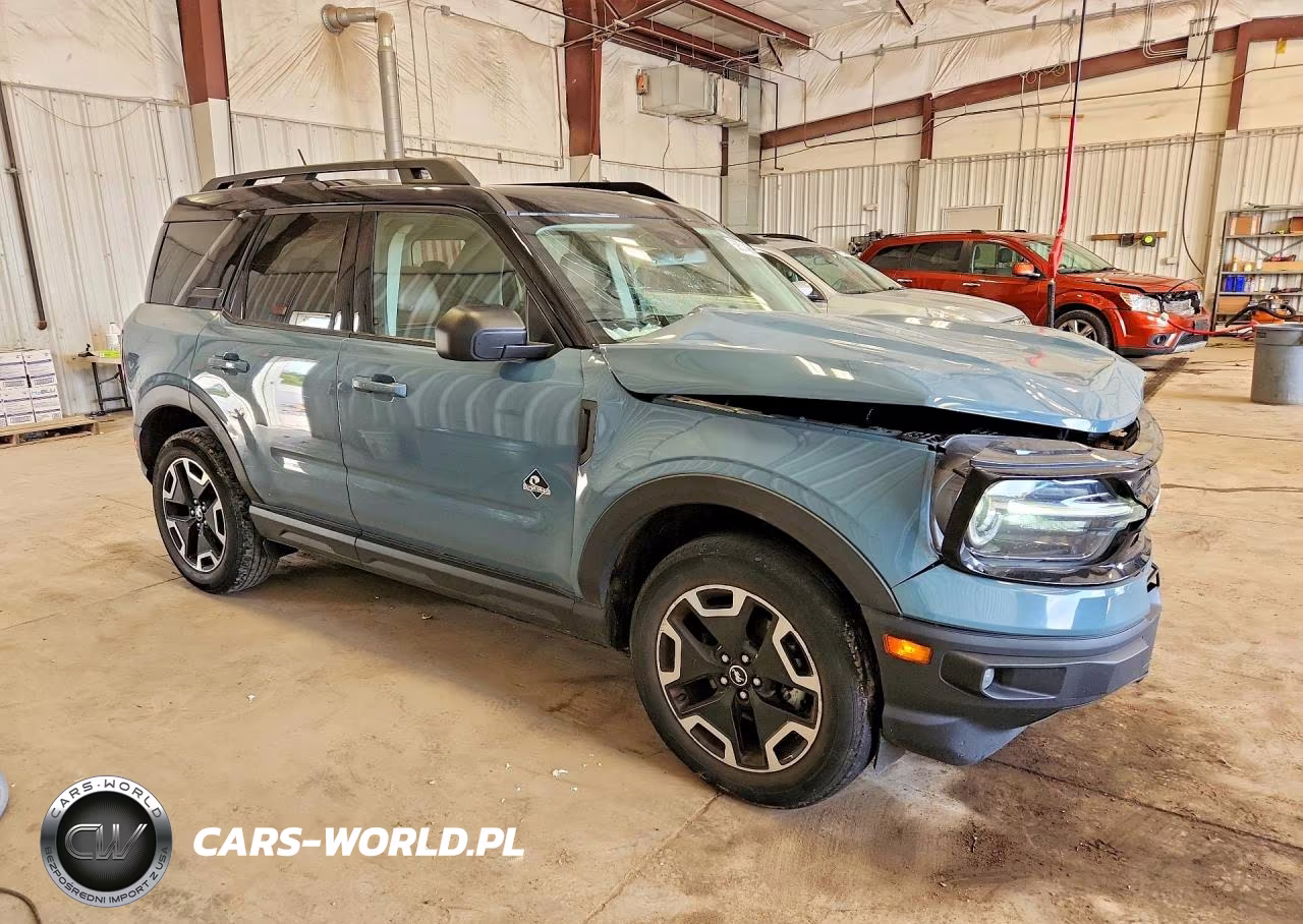 2022 Ford Bronco Sport Outer Banks VIN:3FMCR9C60NRD30733 - 4