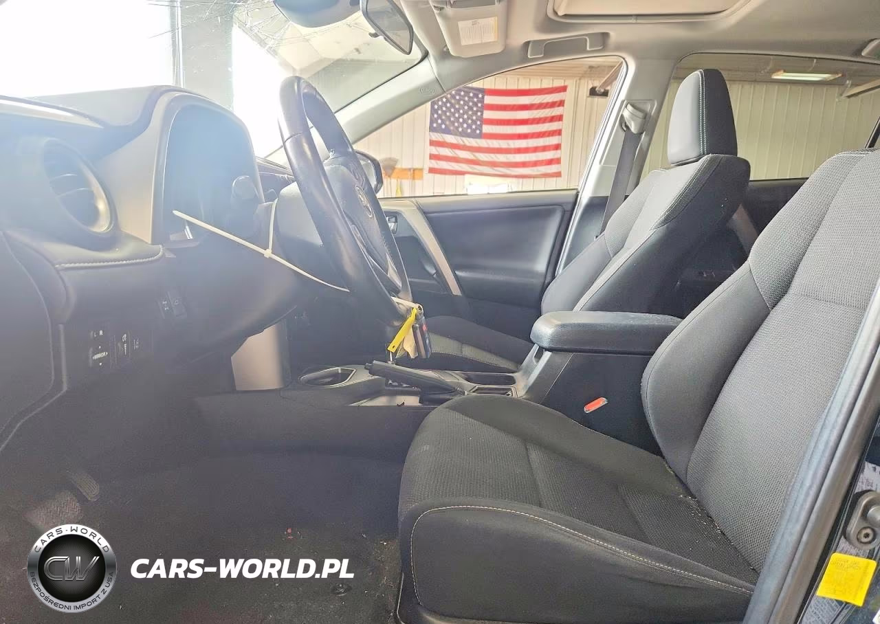 2018 Toyota Rav4 Xle VIN:JTMRFREV0JJ178016 - 7