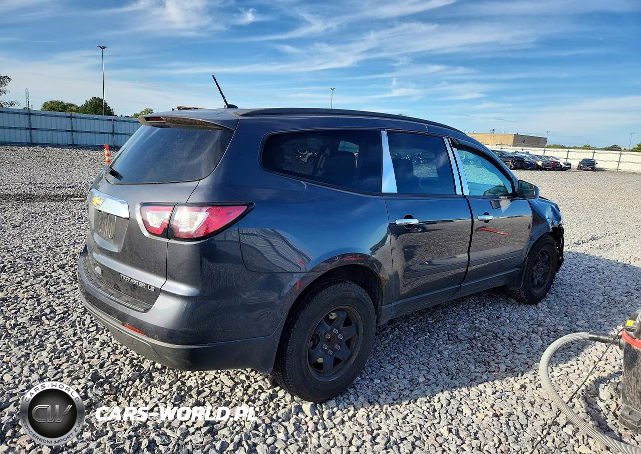 2014 Chevrolet Traverse Ls VIN:1GNKRFED5EJ277037 - 3