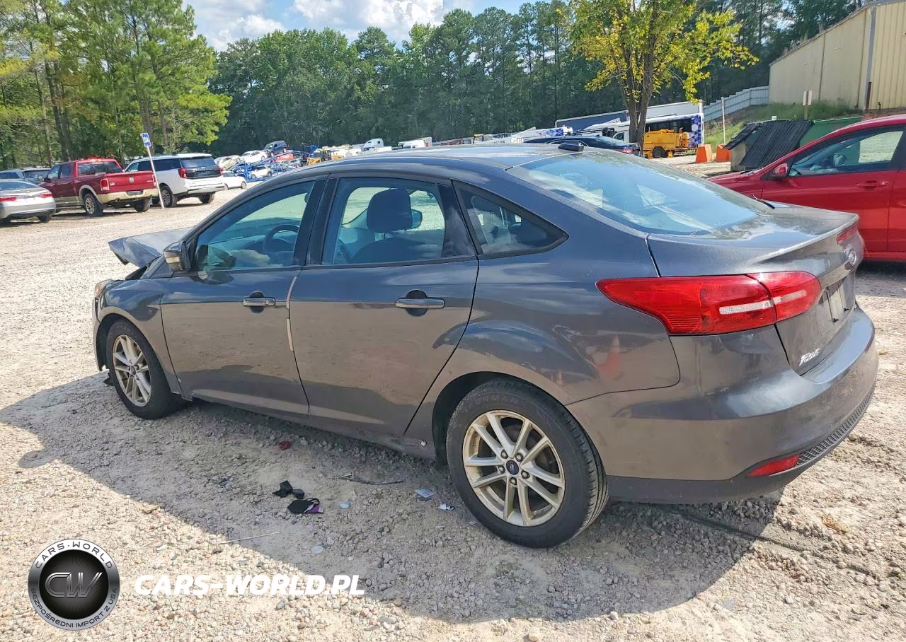 2016 Ford Focus Se VIN:1FADP3F21GL260817 - 2