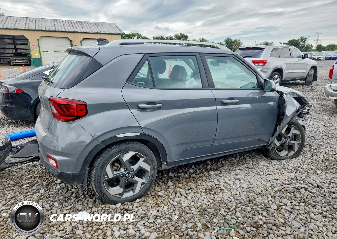 2021 Hyundai Venue Sel VIN:KMHRC8A36MU073129 - 3