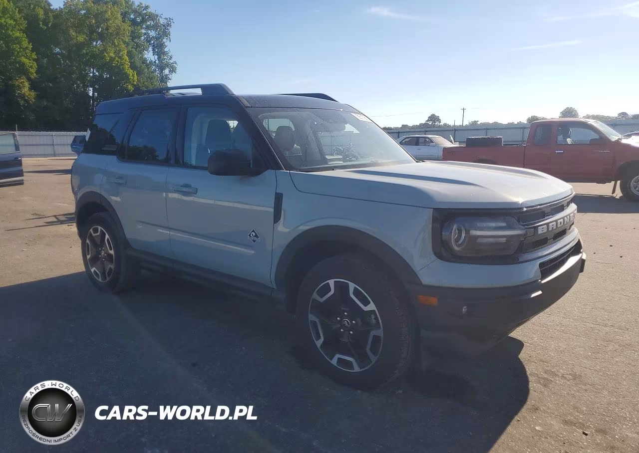 2021 Ford Bronco Sport Outer Banks VIN:3FMCR9C68MRA57121 - 4