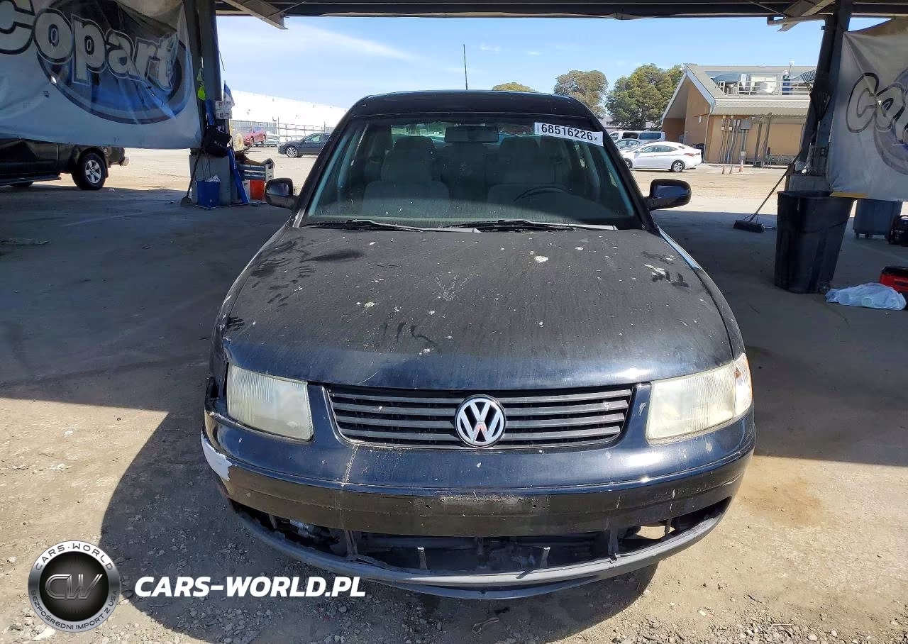 1999 Volkswagen Passat Gls VIN:WVWMA63B2XE161963 - 5