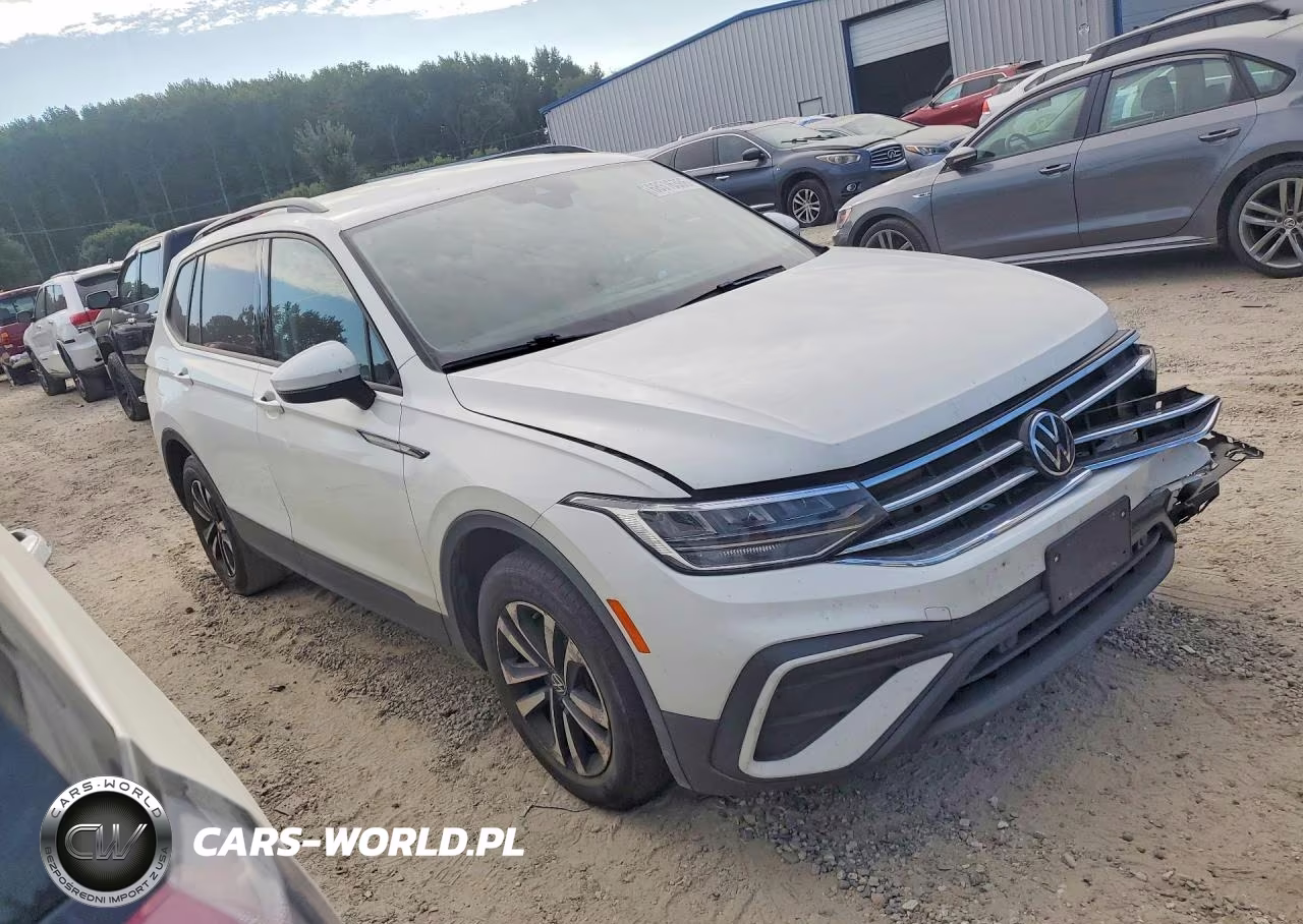 2023 Volkswagen Tiguan S VIN:3VVRB7AX5PM133299 - 4
