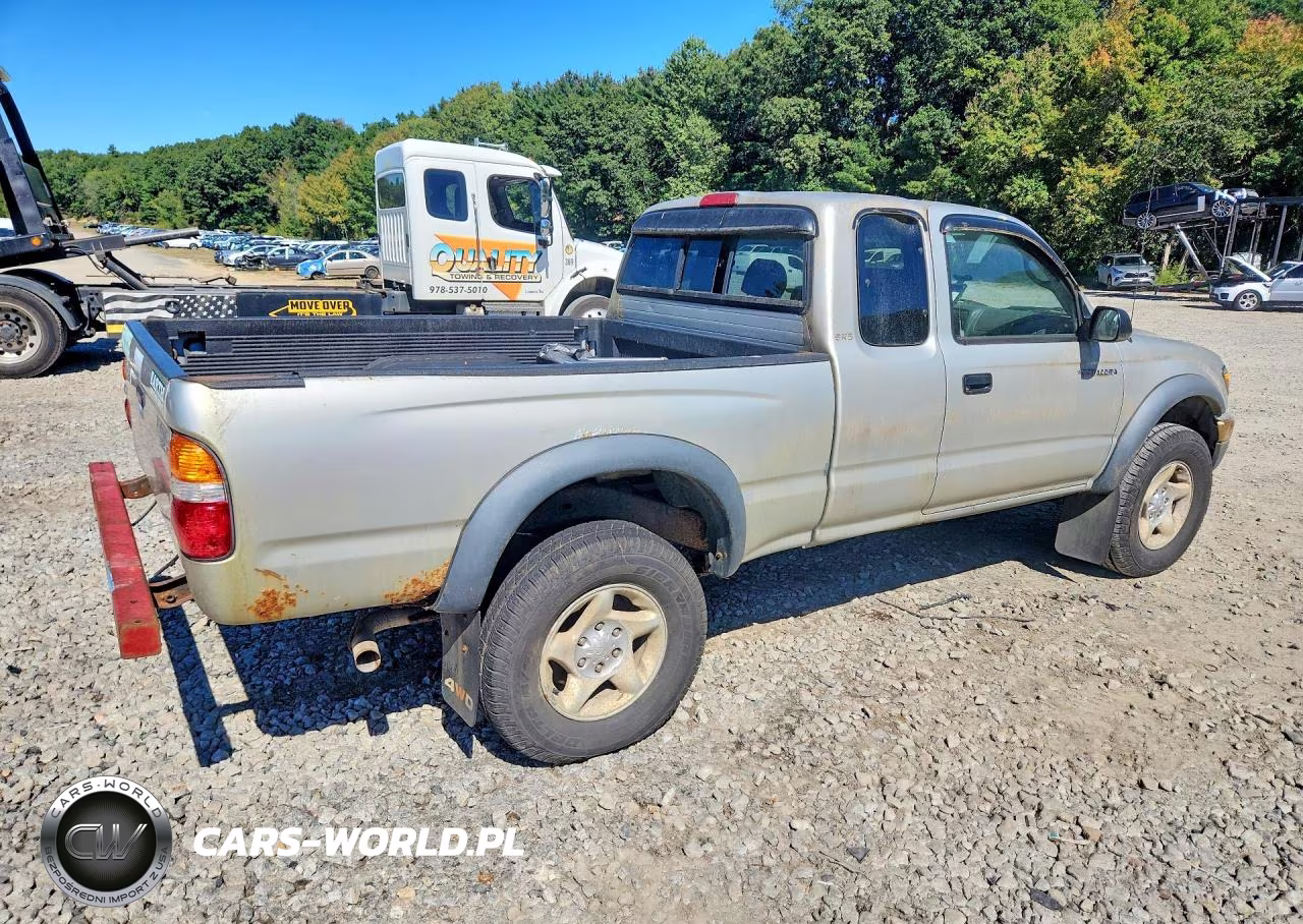 2002 Toyota Tacoma V6 VIN:5TEWN72N12Z034092 - 3