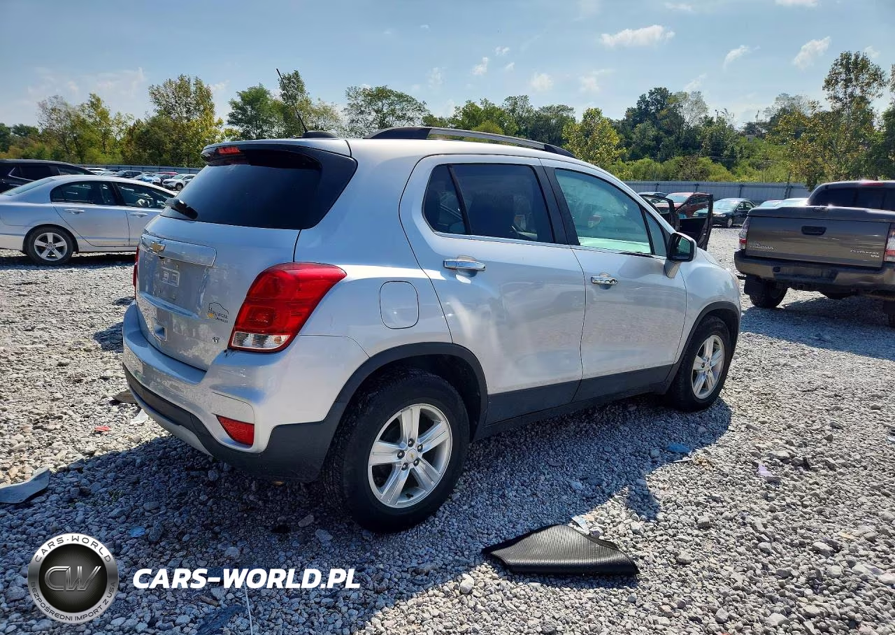 2018 Chevrolet Trax 1Lt VIN:KL7CJLSB9JB728395 - 3