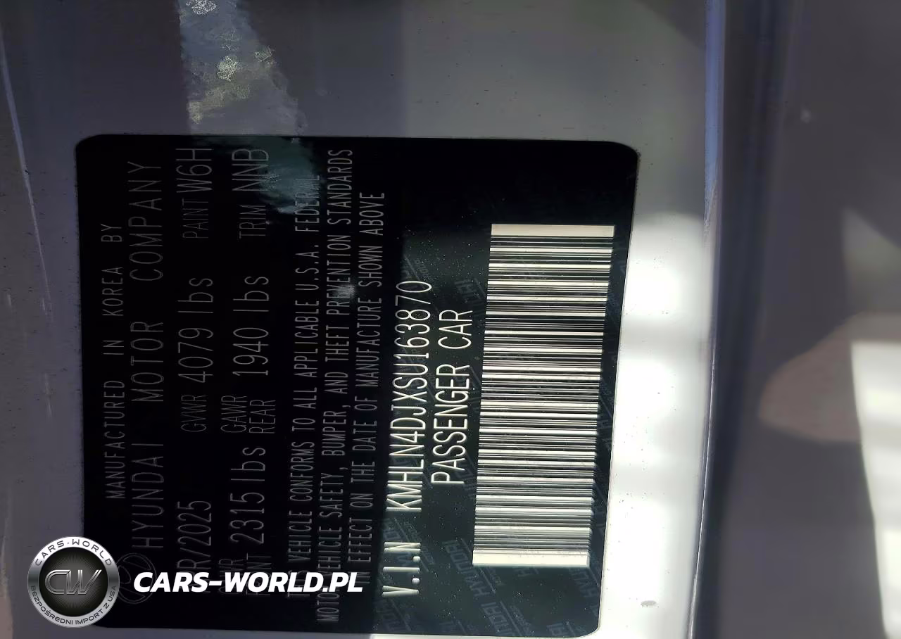 2025 Hyundai Elantra Limited VIN:KMHLN4DJXSU163870 - 13