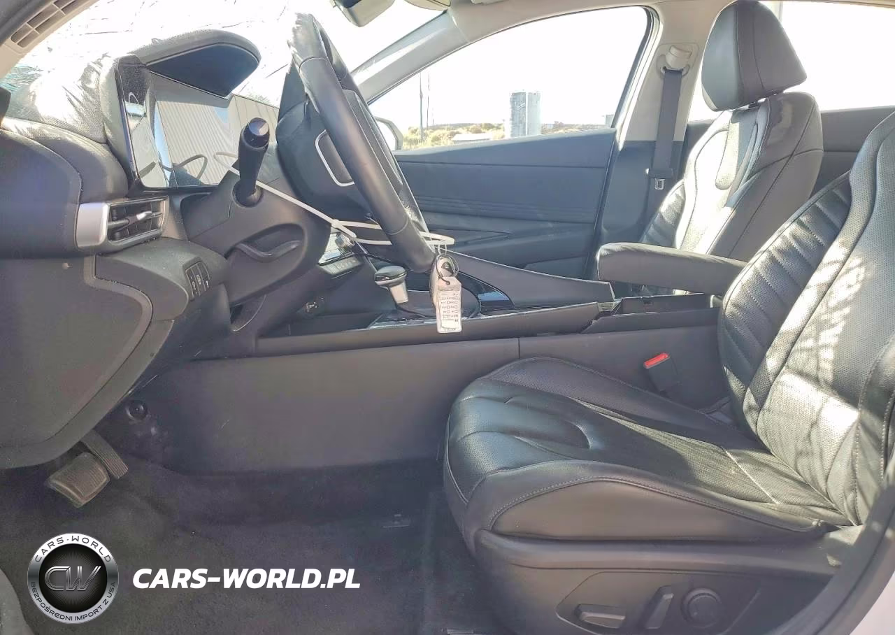 2025 Hyundai Elantra Limited VIN:KMHLN4DJXSU163870 - 7