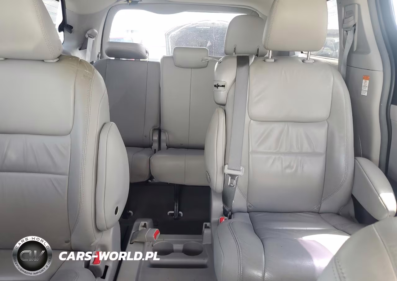 2016 Toyota Sienna Xle 8-Passenger VIN:5TDYK3DC3GS724307 - 10