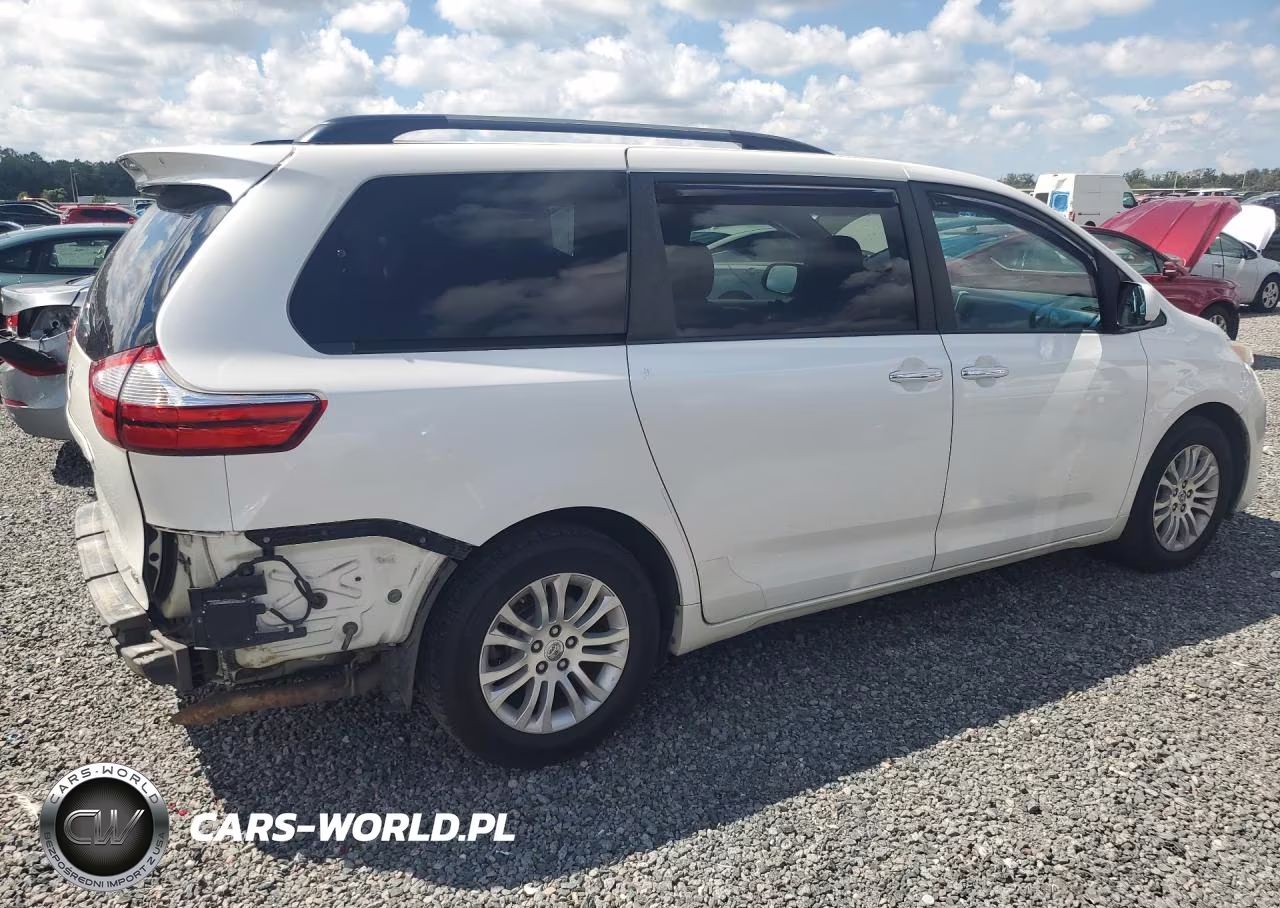 2016 Toyota Sienna Xle 8-Passenger VIN:5TDYK3DC3GS724307 - 3