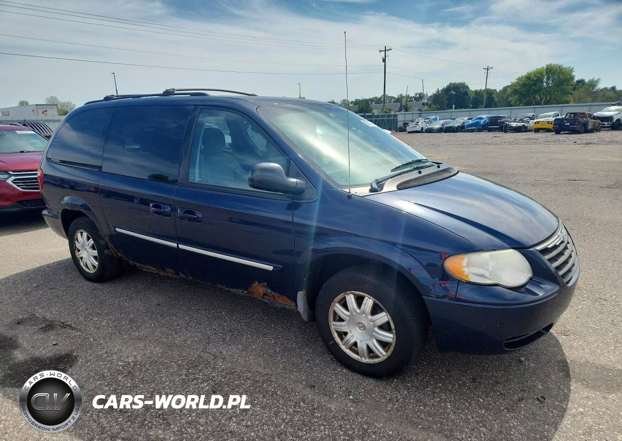 2006 Chrysler Town & Country Touring VIN:2A4GP54L36R811814 - 4