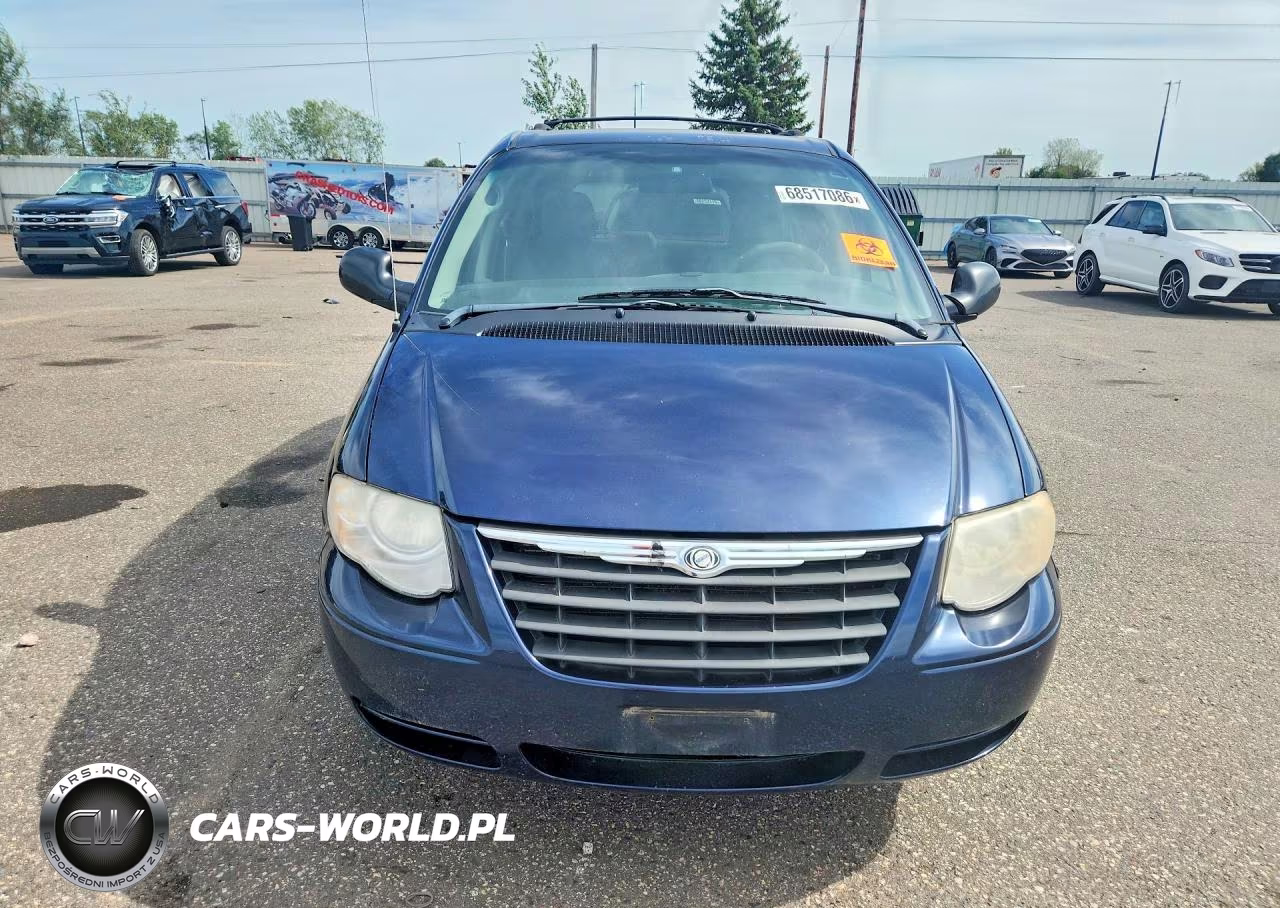 2006 Chrysler Town & Country Touring VIN:2A4GP54L36R811814 - 5