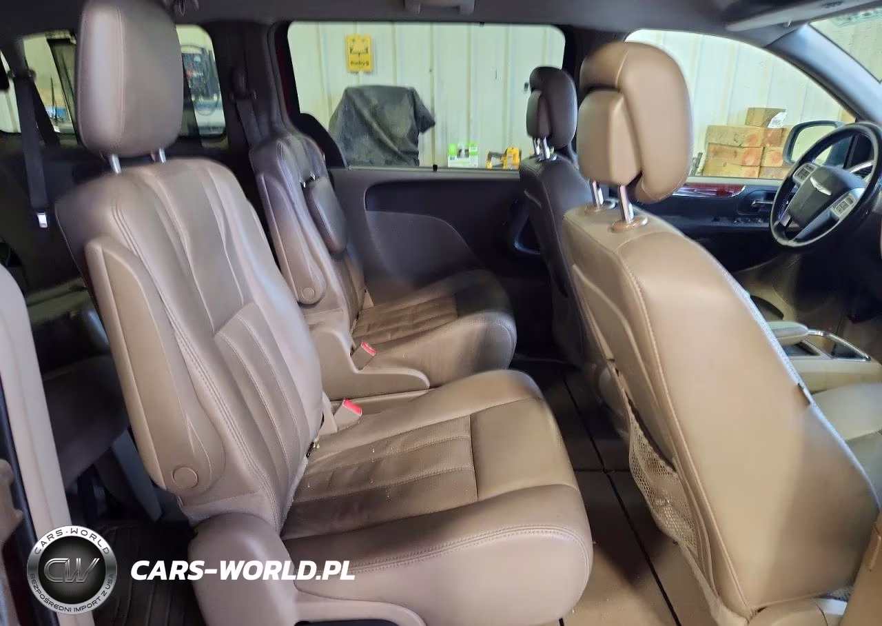 2012 Chrysler Town & Country Touring L VIN:2C4RC1CG9CR163172 - 10