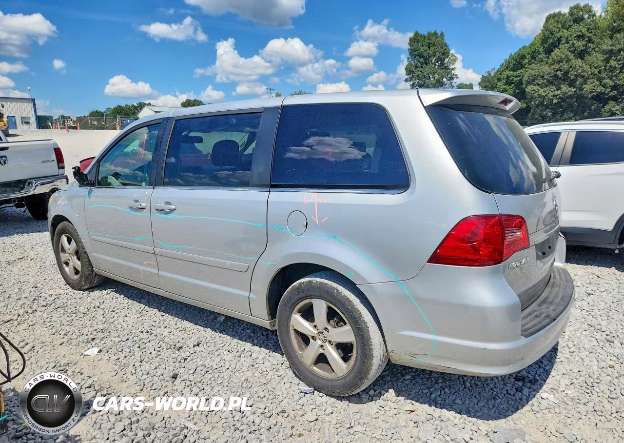 2010 Volkswagen Routan Se VIN:2V4RW3D11AR354018 - 2