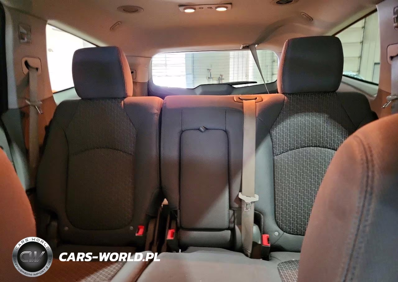 2011 Chevrolet Traverse Ls VIN:1GNKREED1BJ106825 - 10