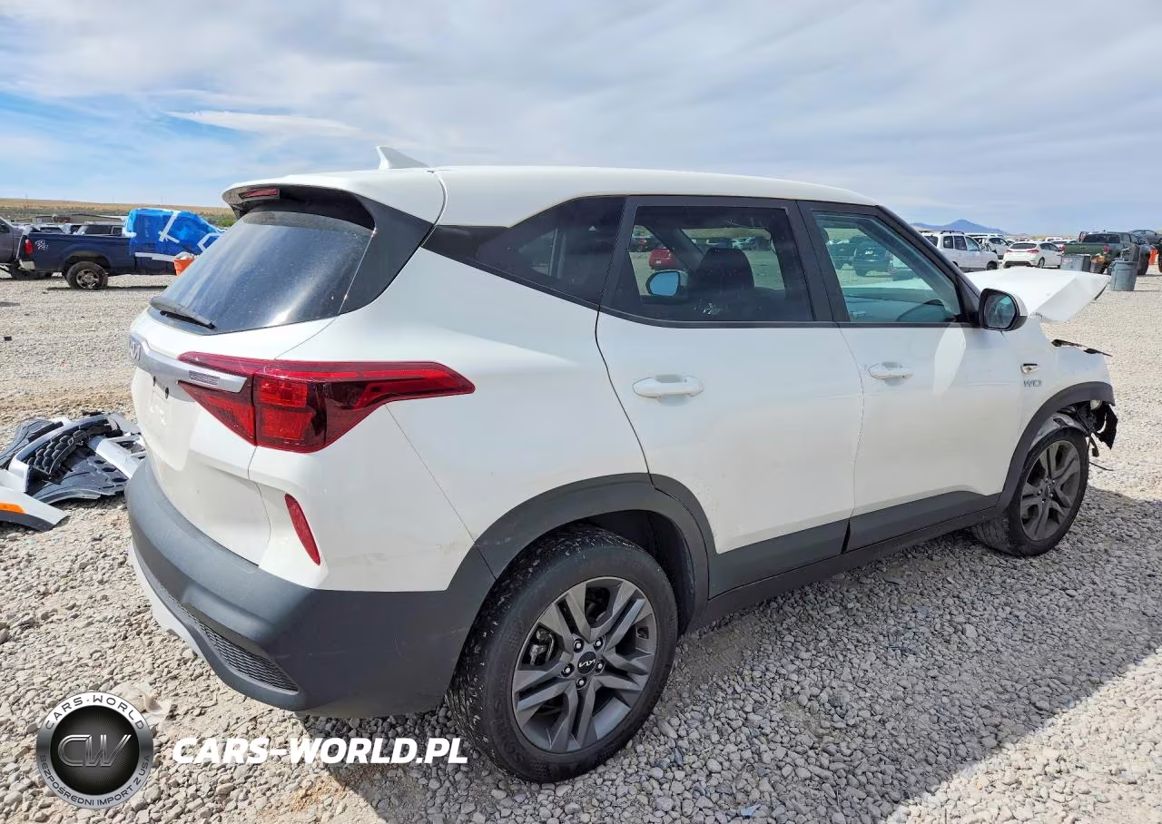 2023 Kia Seltos Lx VIN:KNDEPCAA4P7391181 - 3