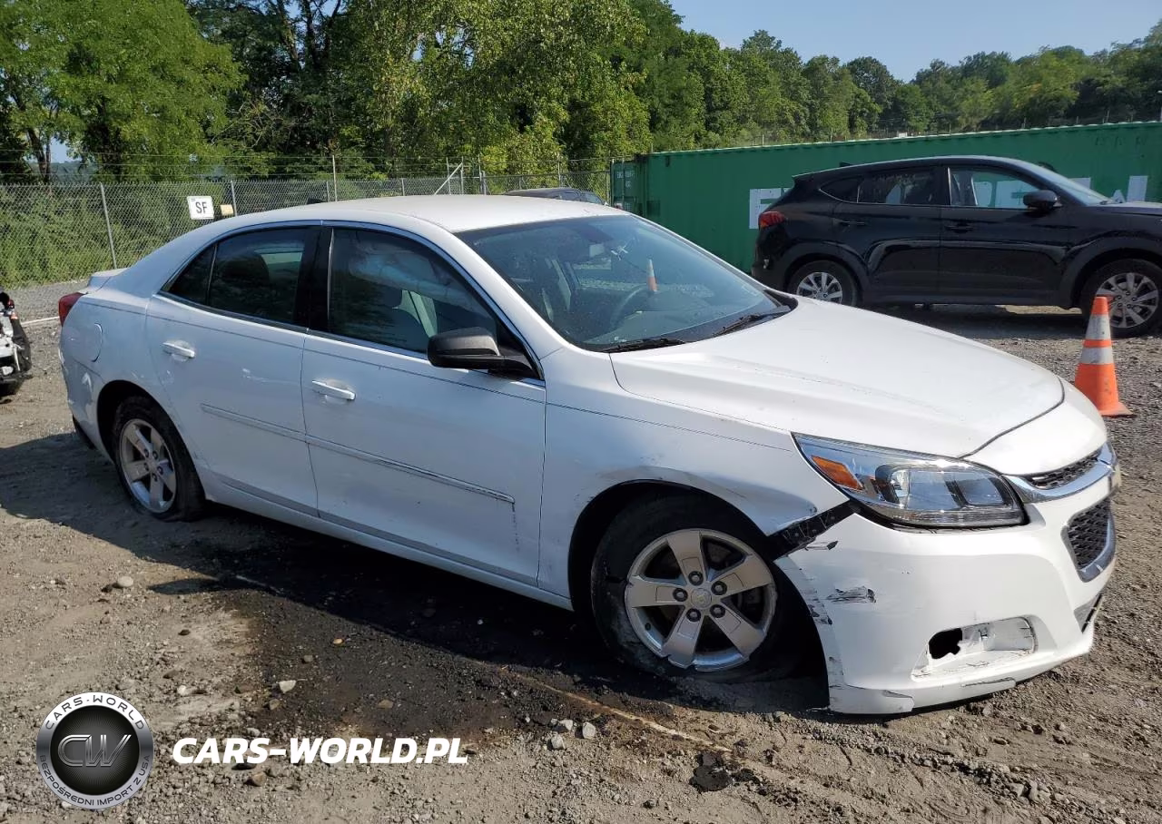 2014 Chevrolet Malibu Ls VIN:1G11B5SL7EF168525 - 4