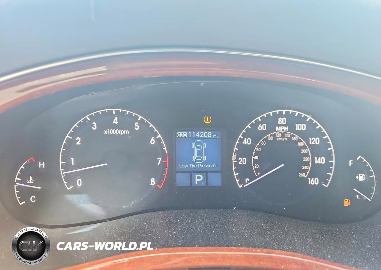 2012 Hyundai Genesis 3.8L VIN:KMHGC4DD5CU195290 - 9