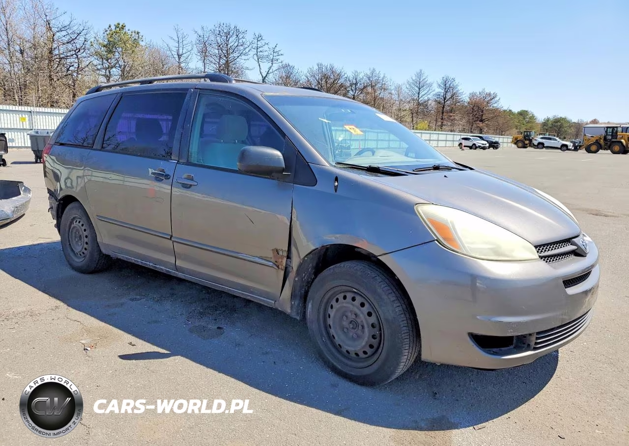 2004 Toyota Sienna Le 7 Passenger VIN:5TDZA23CX4S149847 - 4