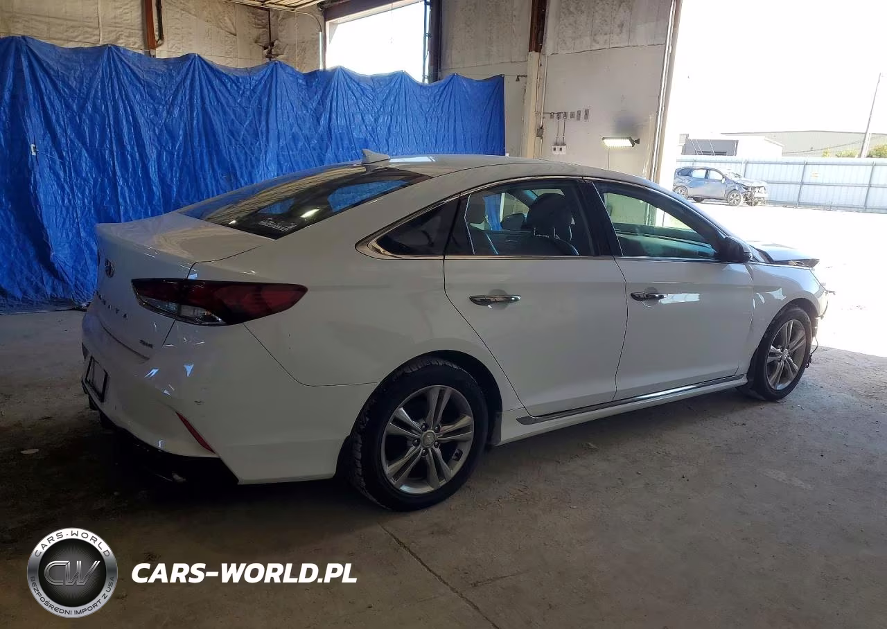2018 Hyundai Sonata Sport VIN:5NPE34AF5JH674771 - 3