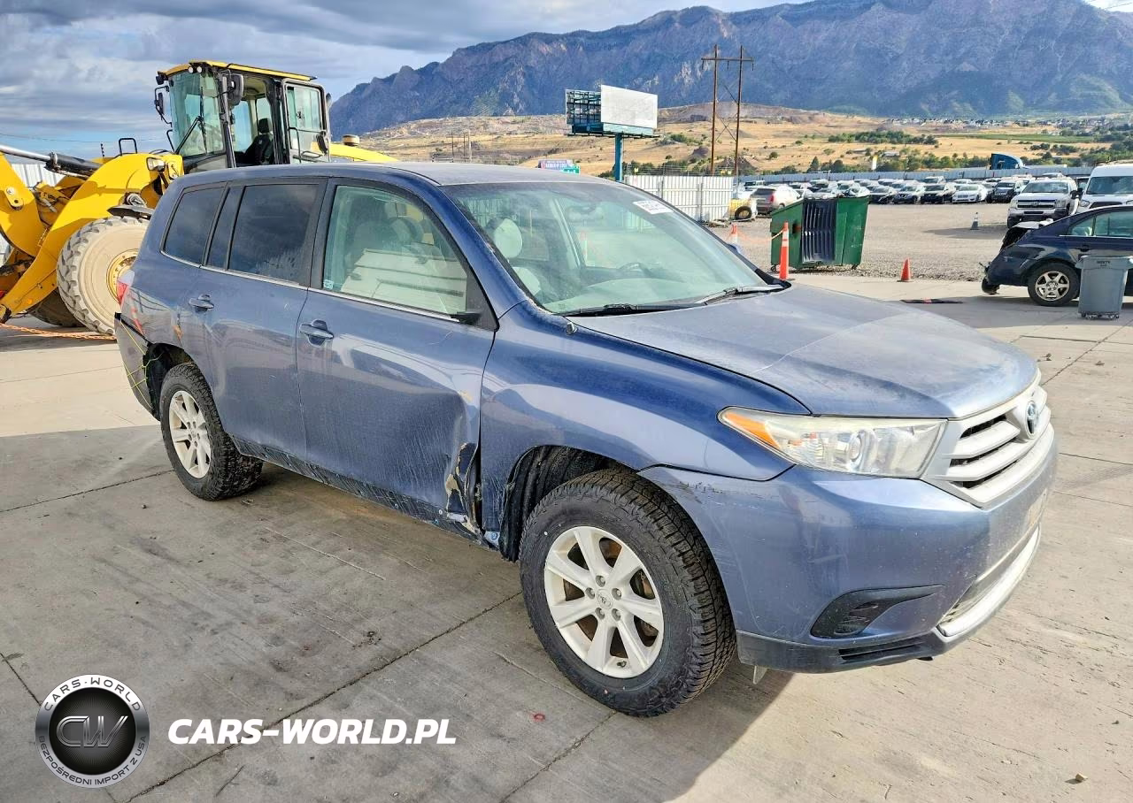 2011 Toyota Highlander Base VIN:5TDBK3EHXBS041948 - 4
