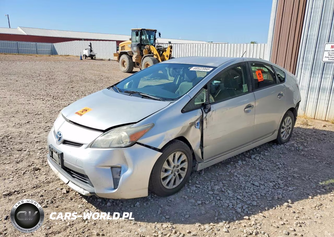 2014 Toyota Prius Plug-In Hybrid Base