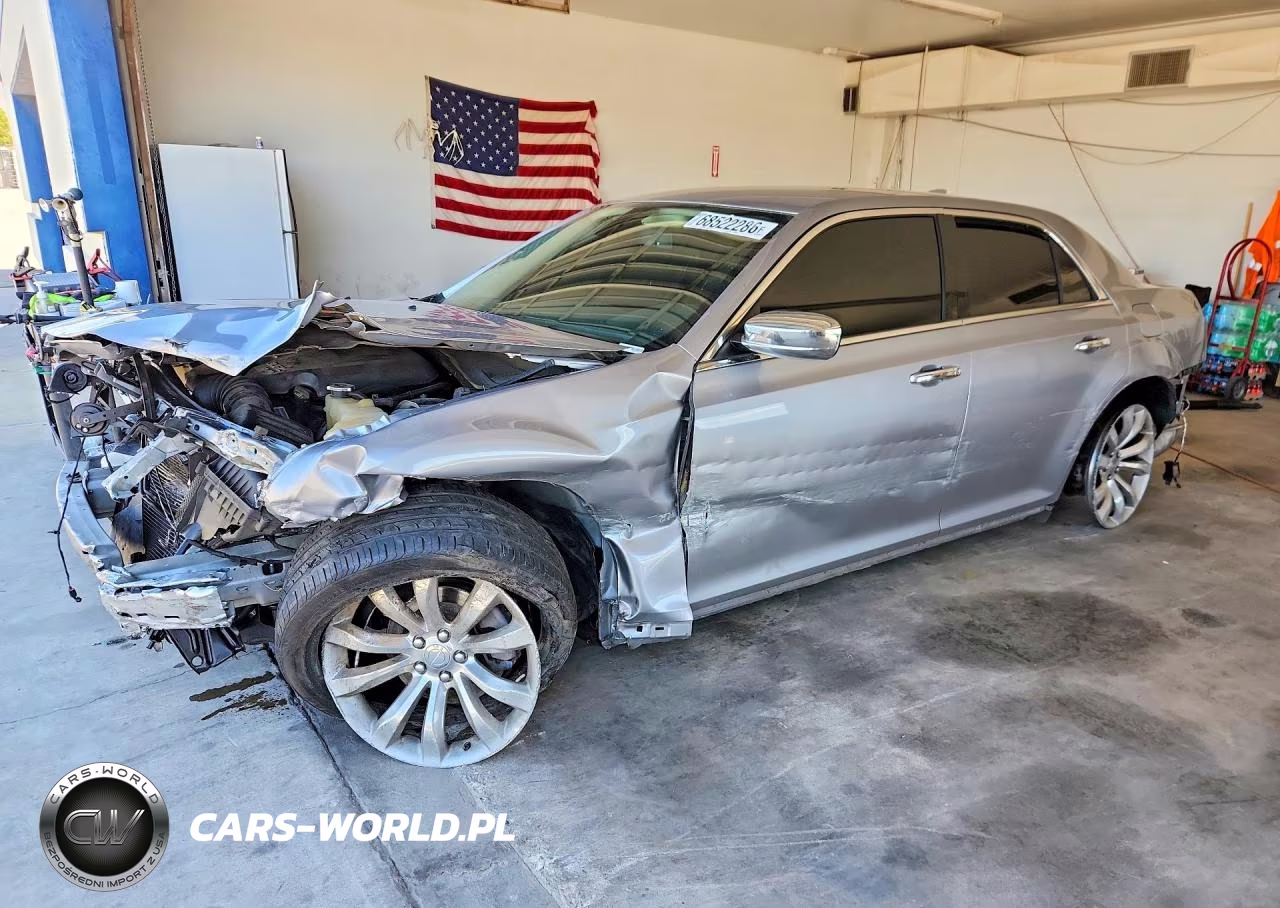 2018 Chrysler 300 Limited