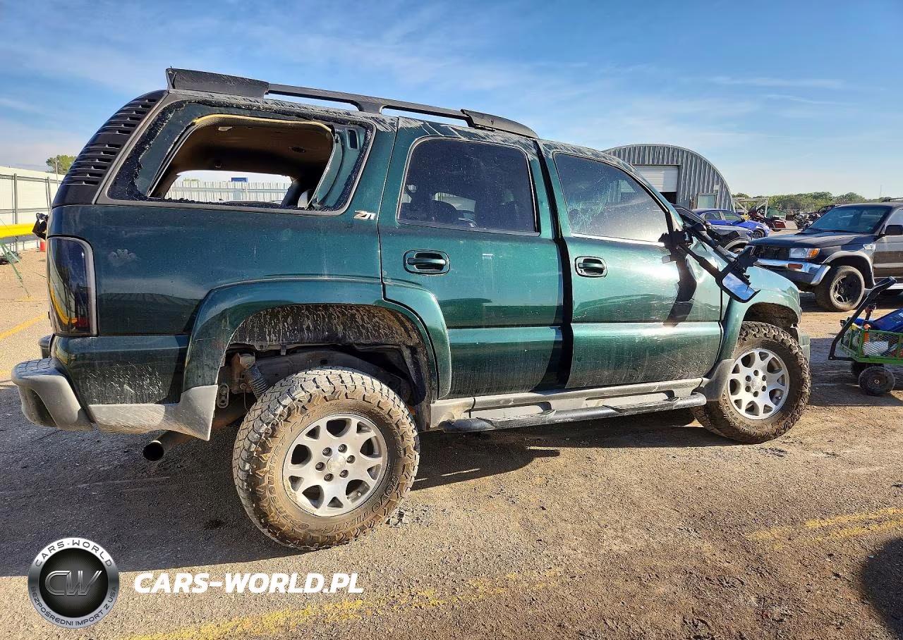 2002 Chevrolet Tahoe K1500 VIN:1GNEK13Z22R157177 - 3