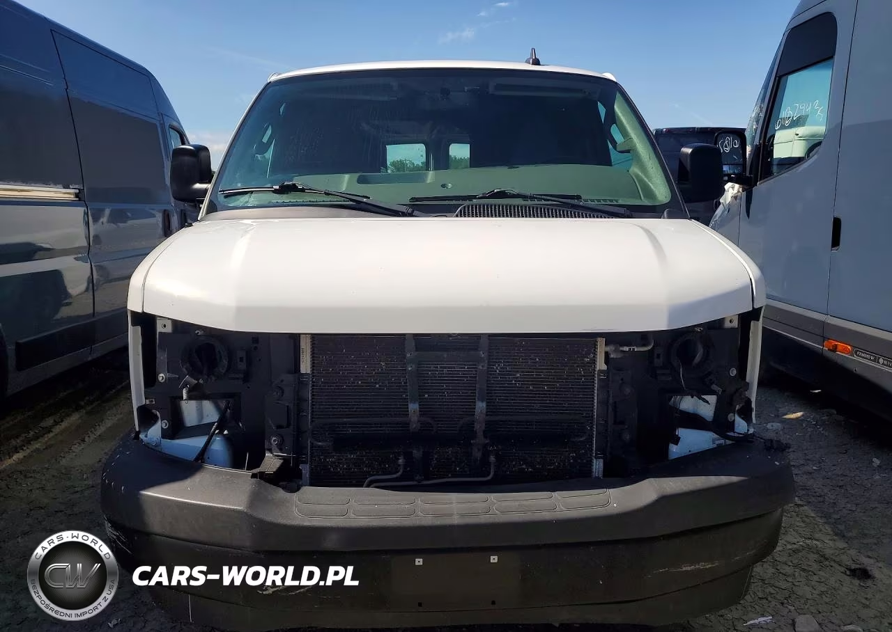 2017 Chevrolet Express G2500 VIN:1GCWGAFF6H1310666 - 5