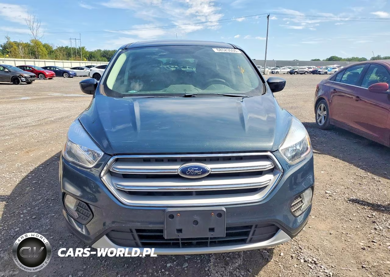 2019 Ford Escape Se VIN:1FMCU9GD9KUA28403 - 5