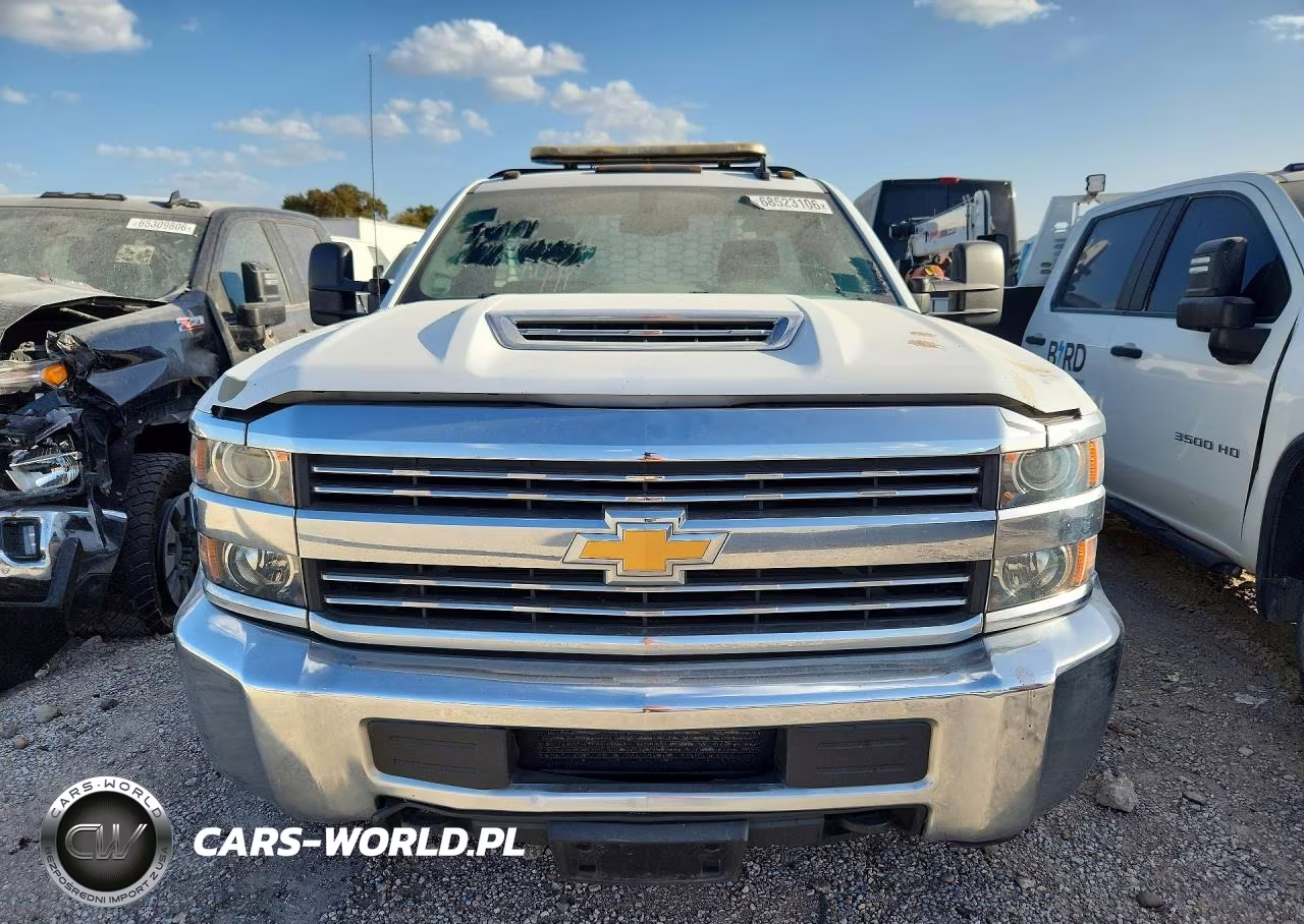 2018 Chevrolet Silverado C3500 VIN:1GB3CYCY5JF268226 - 5