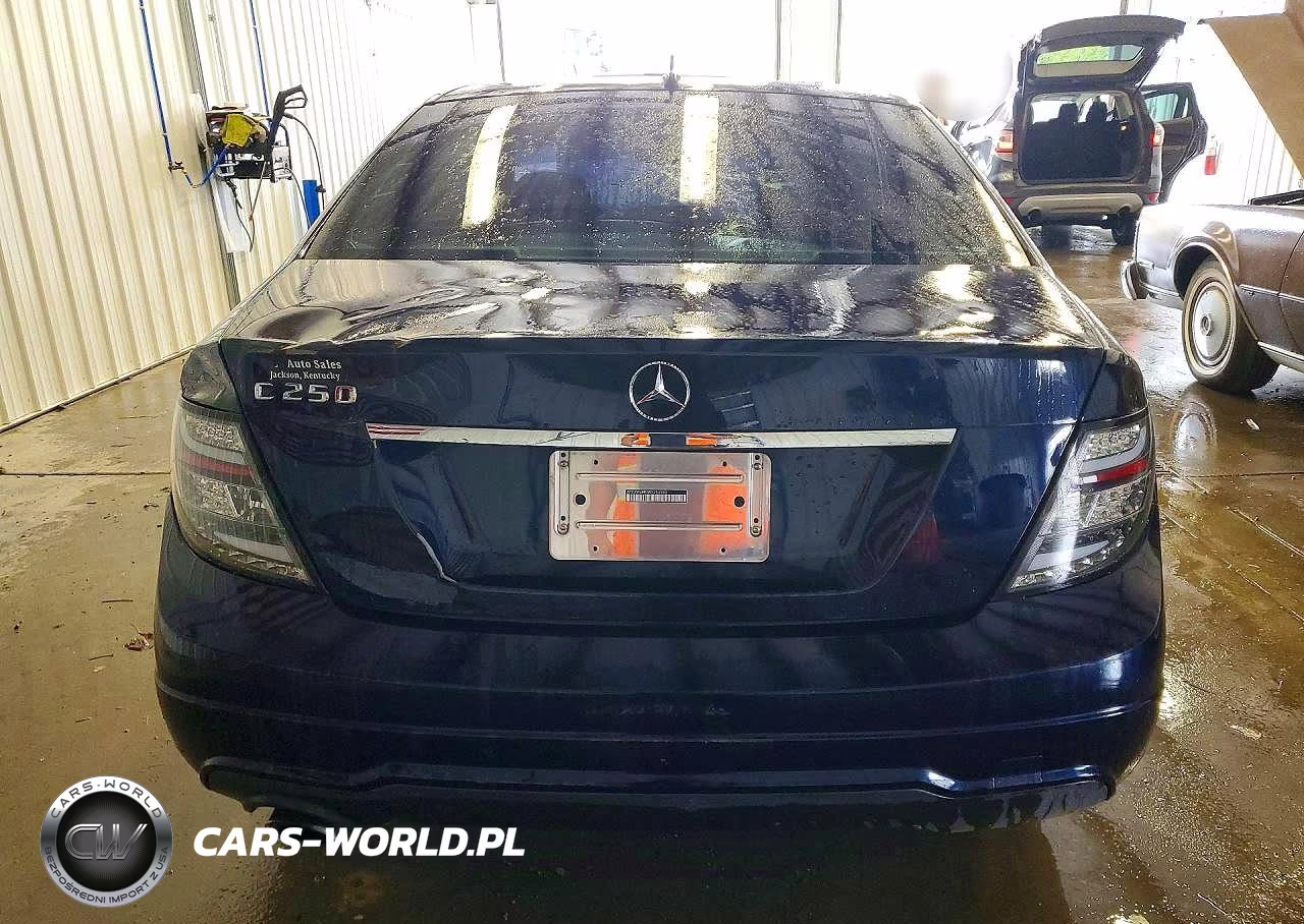 2014 Mercedes-Benz C 250 VIN:WDDGF4HB5EG253569 - 6