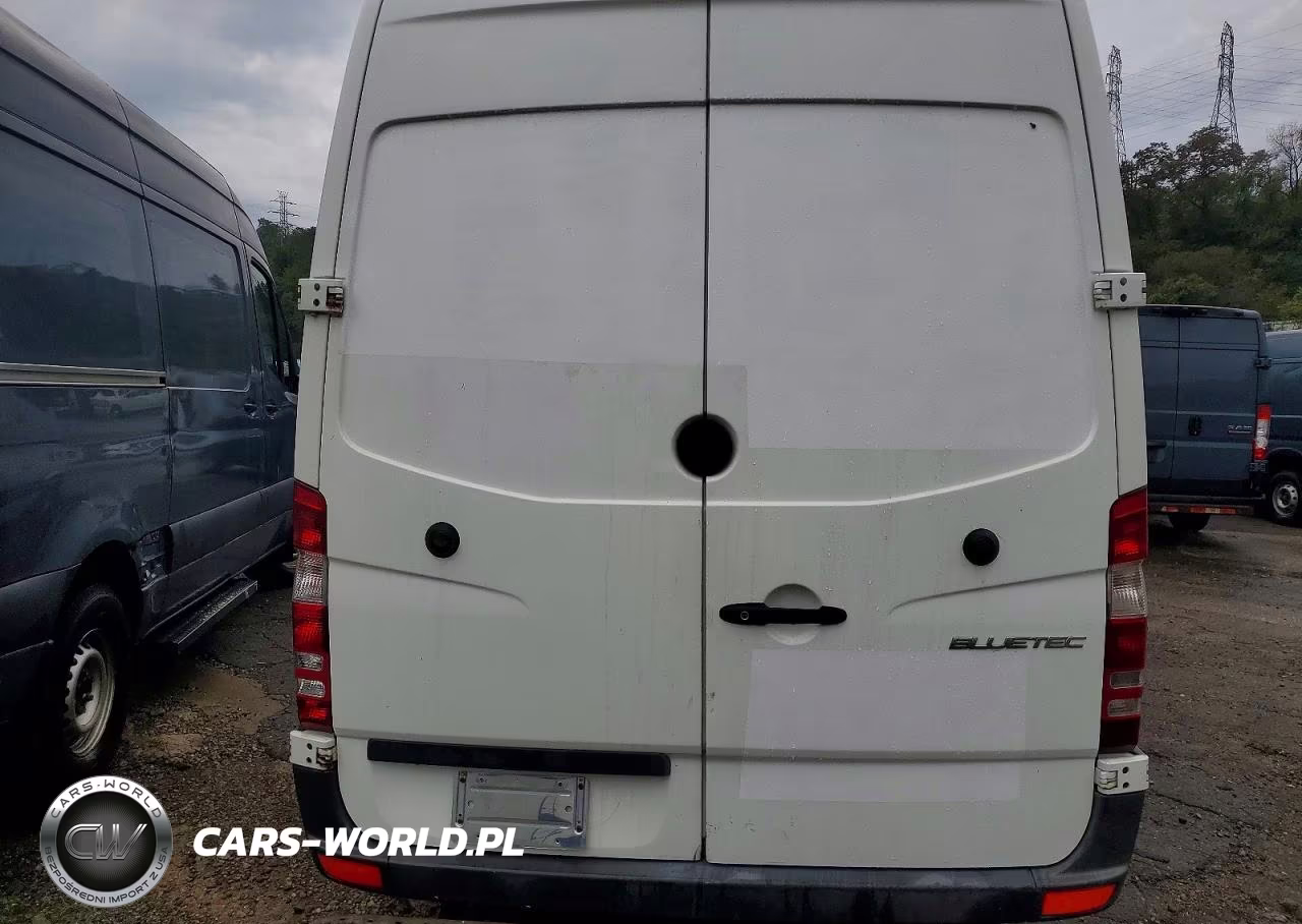 2015 Mercedes-Benz Sprinter 2500 VIN:WD3PE8DB7FP134847 - 10