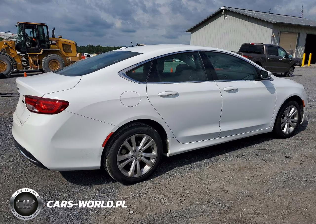 2015 Chrysler 200 Limited VIN:1C3CCCAB9FN598532 - 3