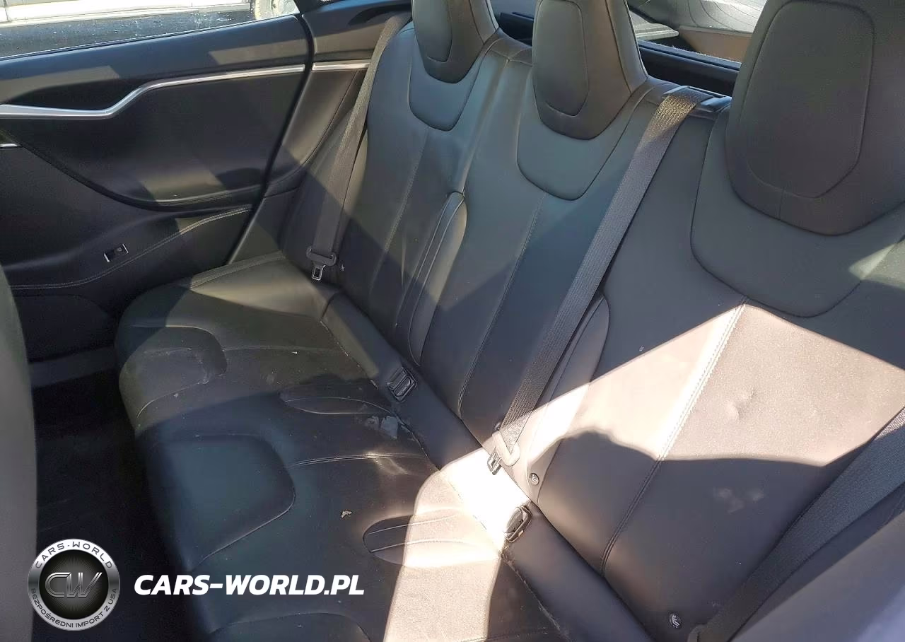 2016 Tesla Model S VIN:5YJSA1E26GF152544 - 10