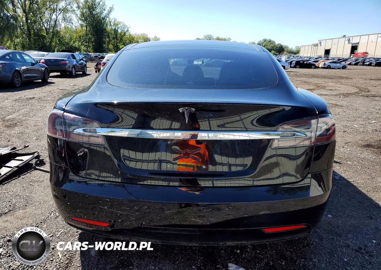 2016 Tesla Model S VIN:5YJSA1E26GF152544 - 6