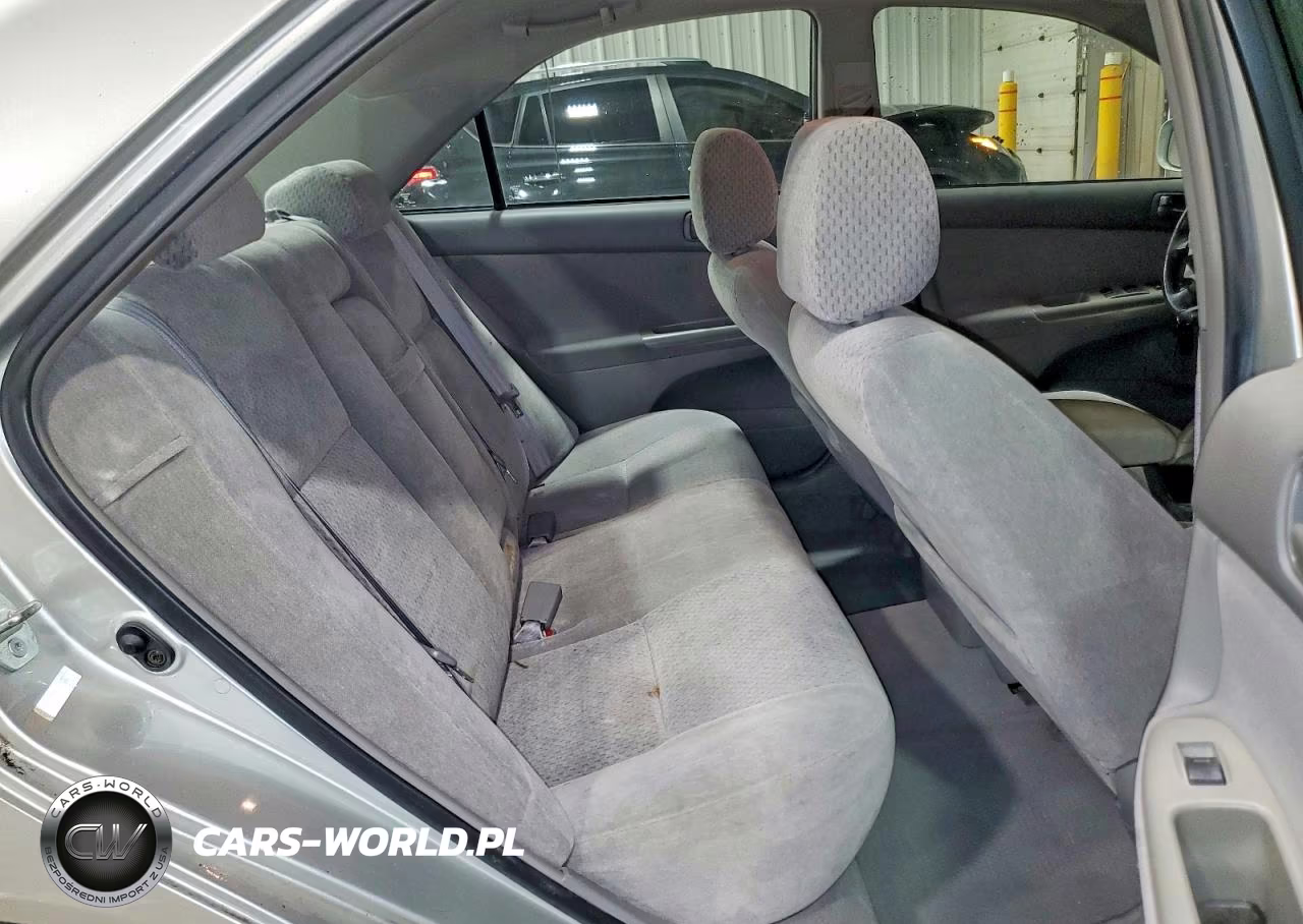 2003 Toyota Camry Le VIN:4T1BE32K63U778158 - 10