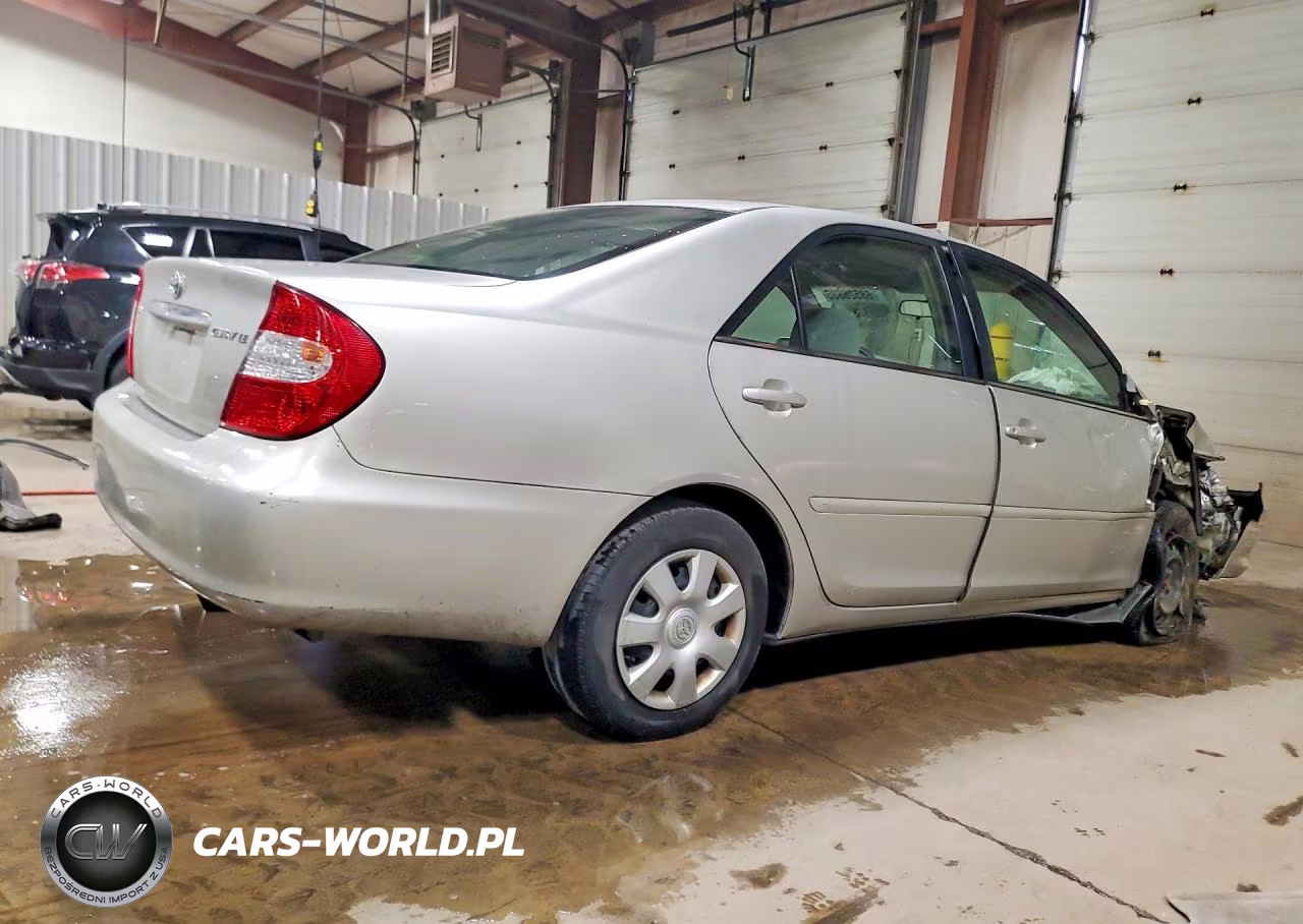 2003 Toyota Camry Le VIN:4T1BE32K63U778158 - 3