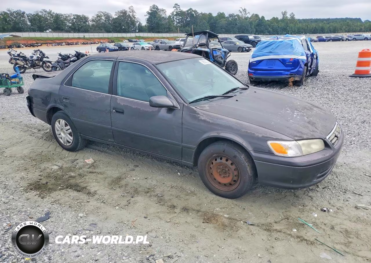 2000 Toyota Camry Le VIN:4T1BG22K9YU968919 - 4