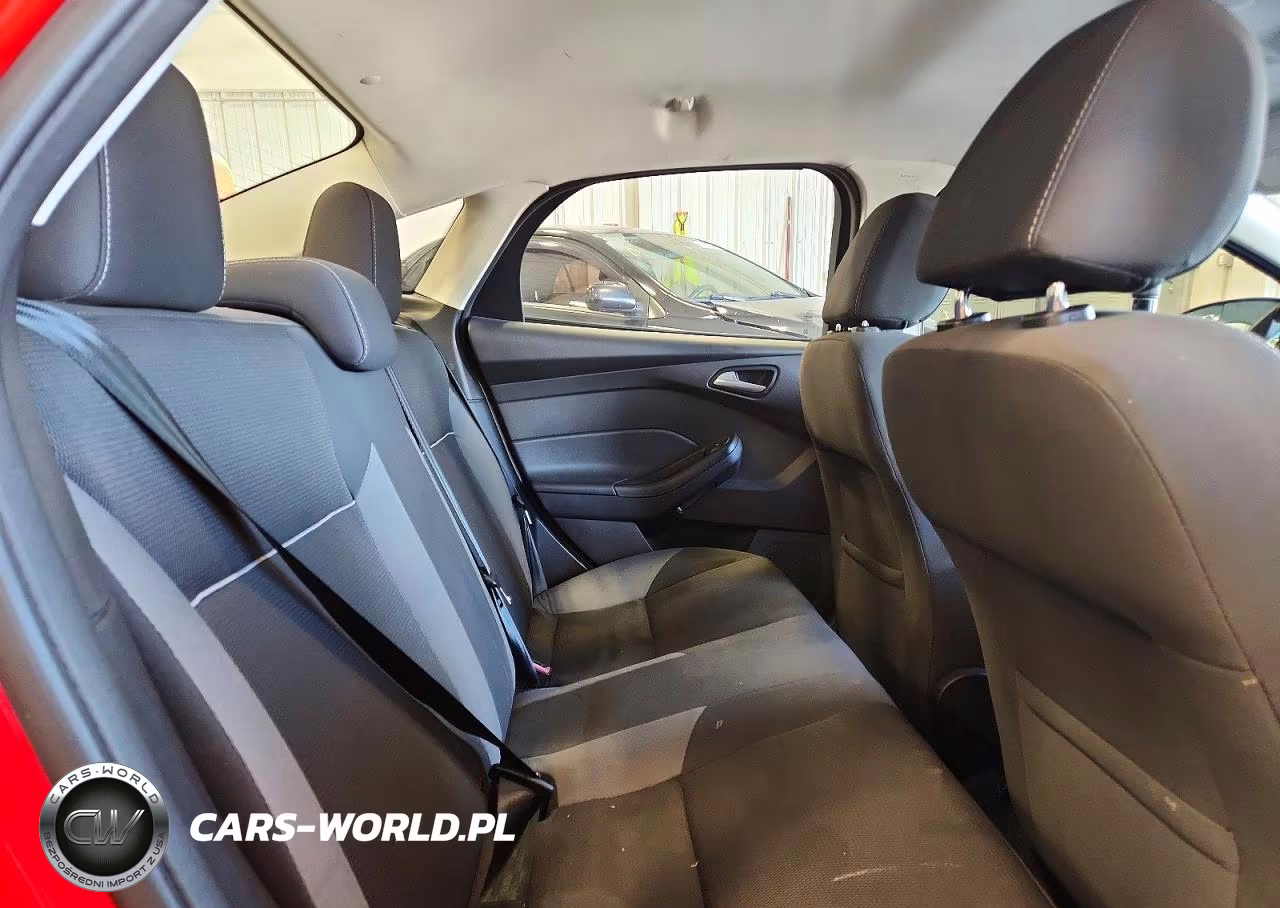 2014 Ford Focus Se VIN:1FADP3F23EL280290 - 10