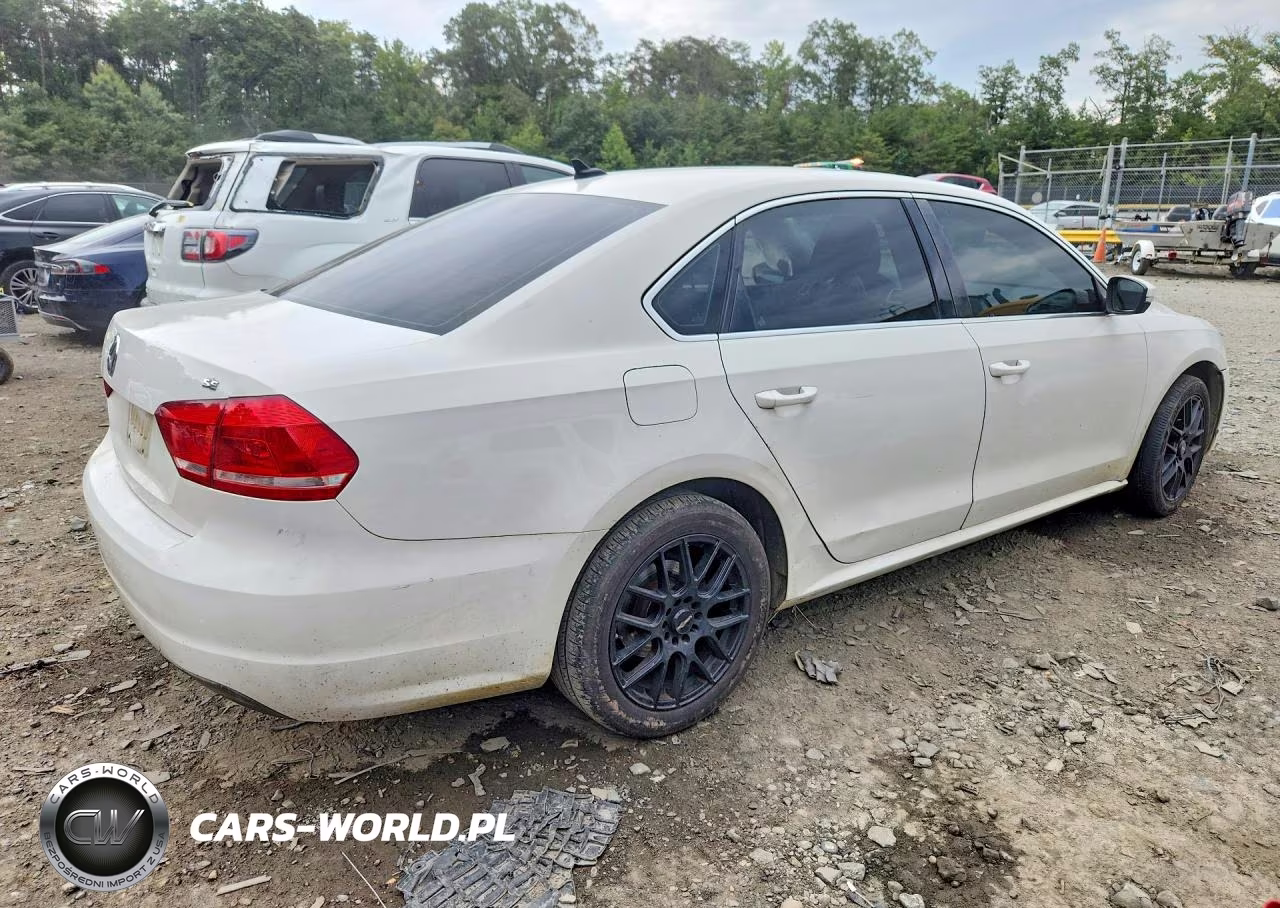 2013 Volkswagen Passat Se VIN:1VWBP7A34DC095606 - 3