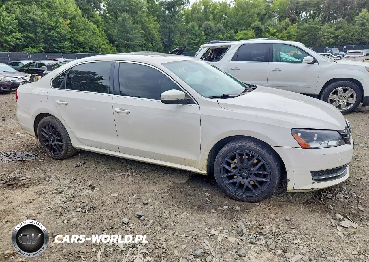 2013 Volkswagen Passat Se VIN:1VWBP7A34DC095606 - 4