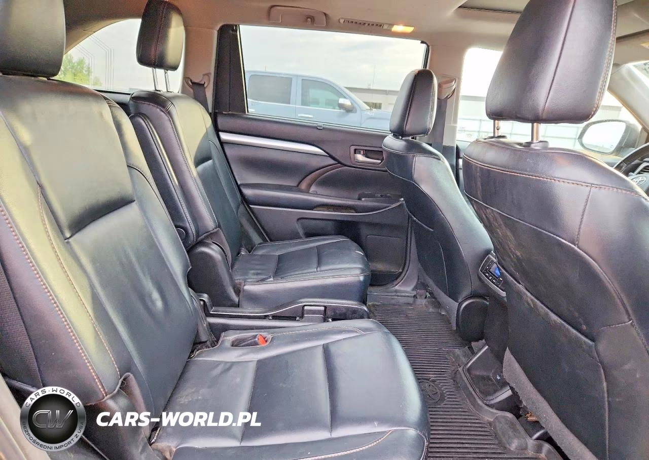 2018 Toyota Highlander Xle VIN:5TDJZRFH6JS848474 - 11