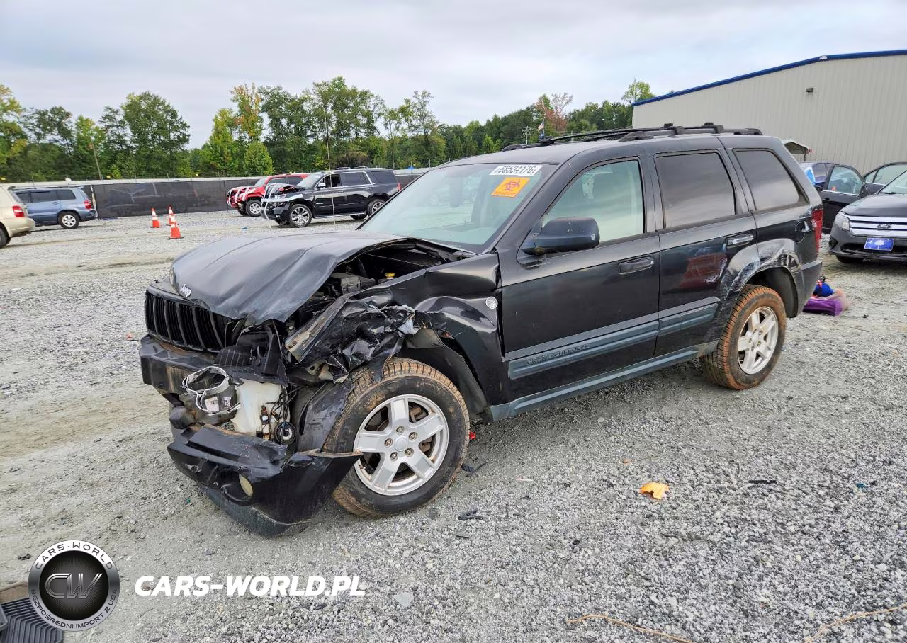 2005 Jeep Grand Cherokee Laredo VIN:1J4HR48N65C601798 - 1