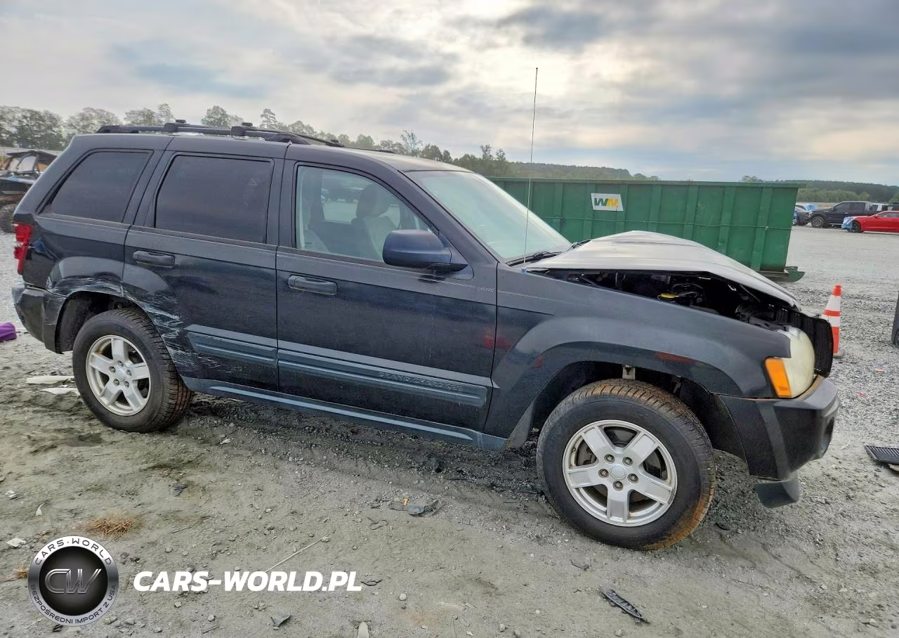 2005 Jeep Grand Cherokee Laredo VIN:1J4HR48N65C601798 - 4