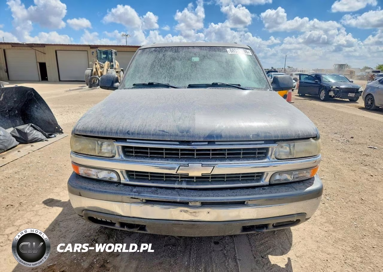 2001 Chevrolet Suburban C1500 VIN:3GNEC16T71G136408 - 5