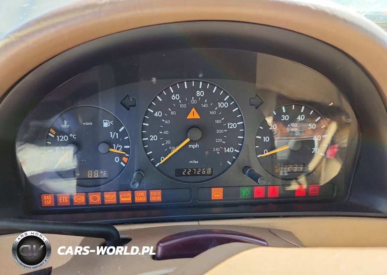 2002 Mercedes-Benz Ml 320 VIN:4JGAB54E42A290351 - 9