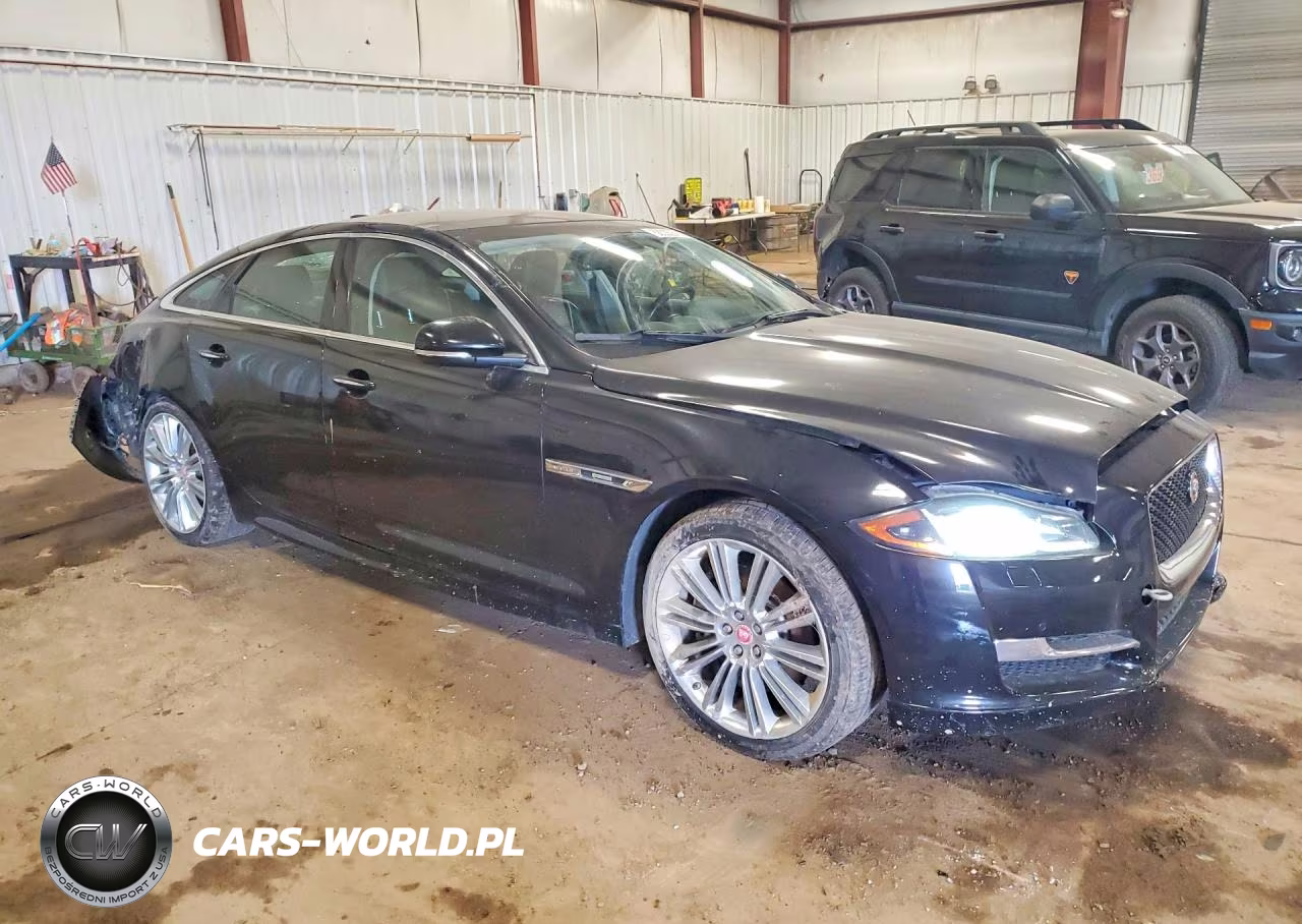 2016 Jaguar Xj VIN:SAJXJ1CD3G8V95424 - 4