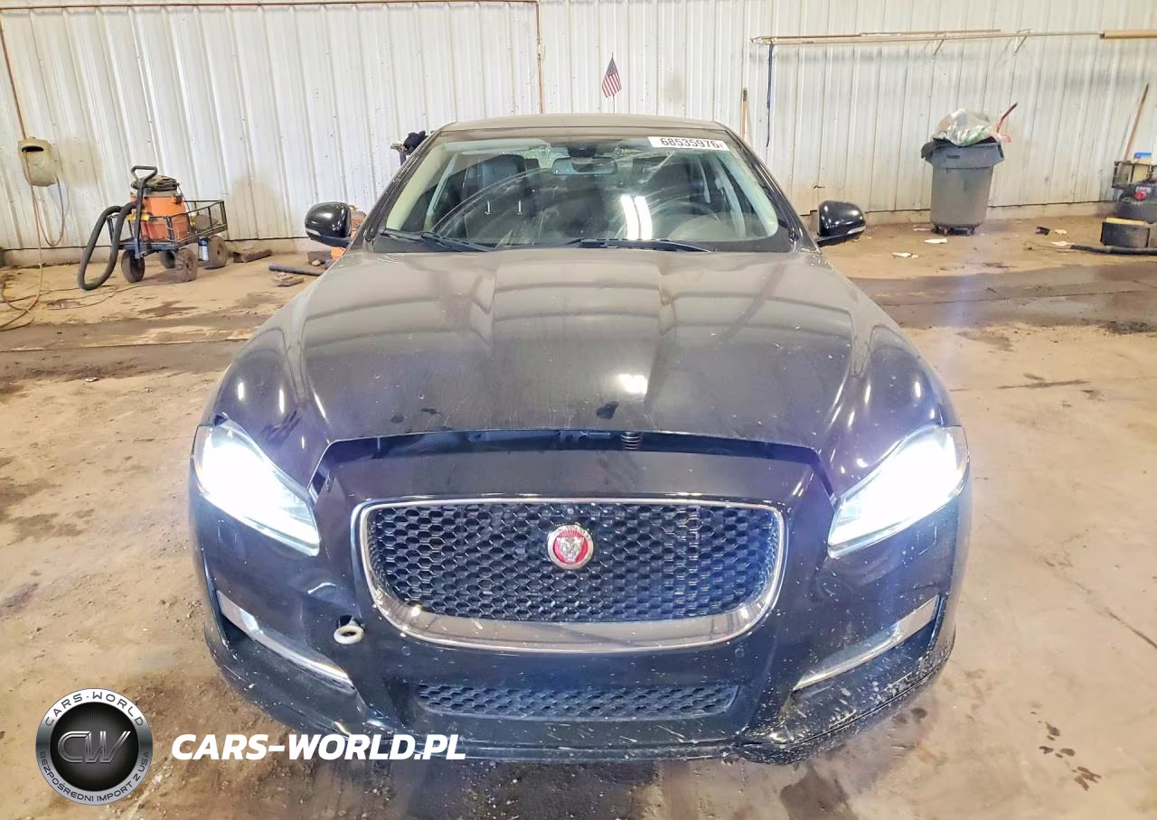 2016 Jaguar Xj VIN:SAJXJ1CD3G8V95424 - 5