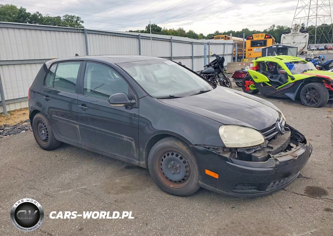 2008 Volkswagen Rabbit VIN:WVWDB71K98W280823 - 4